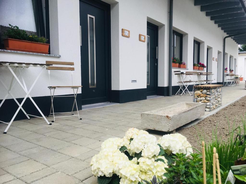 Doms Gaestehaus Frauenkirchen Zewnętrze zdjęcie