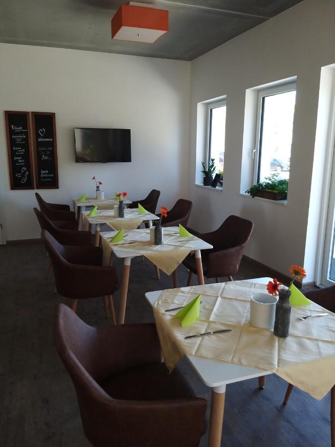 Doms Gaestehaus Frauenkirchen Zewnętrze zdjęcie